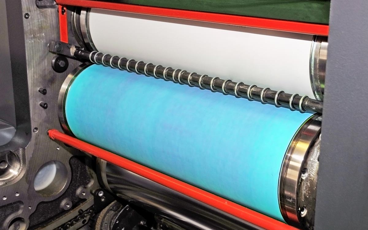 Offset varnish blankets