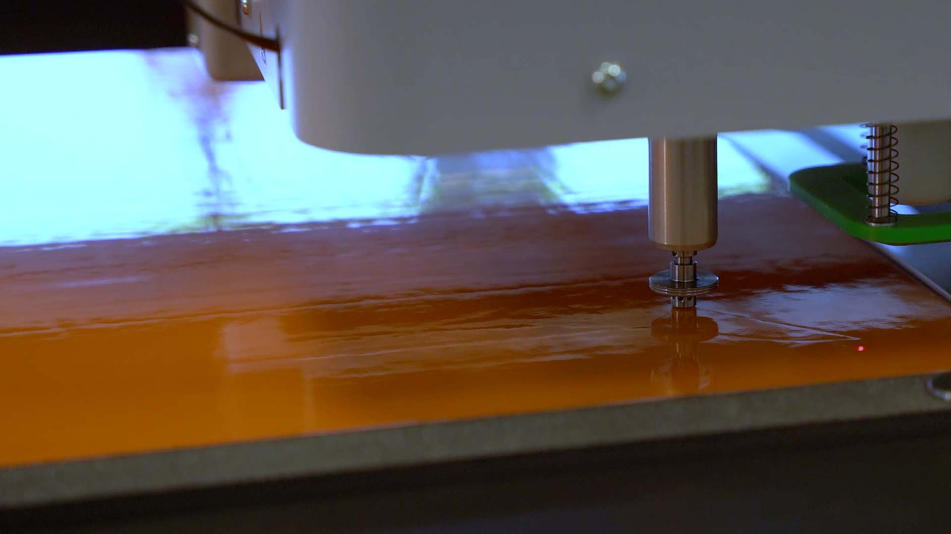Kongsberg X: kiss-cutting vinyl with the KissCut Knife tool