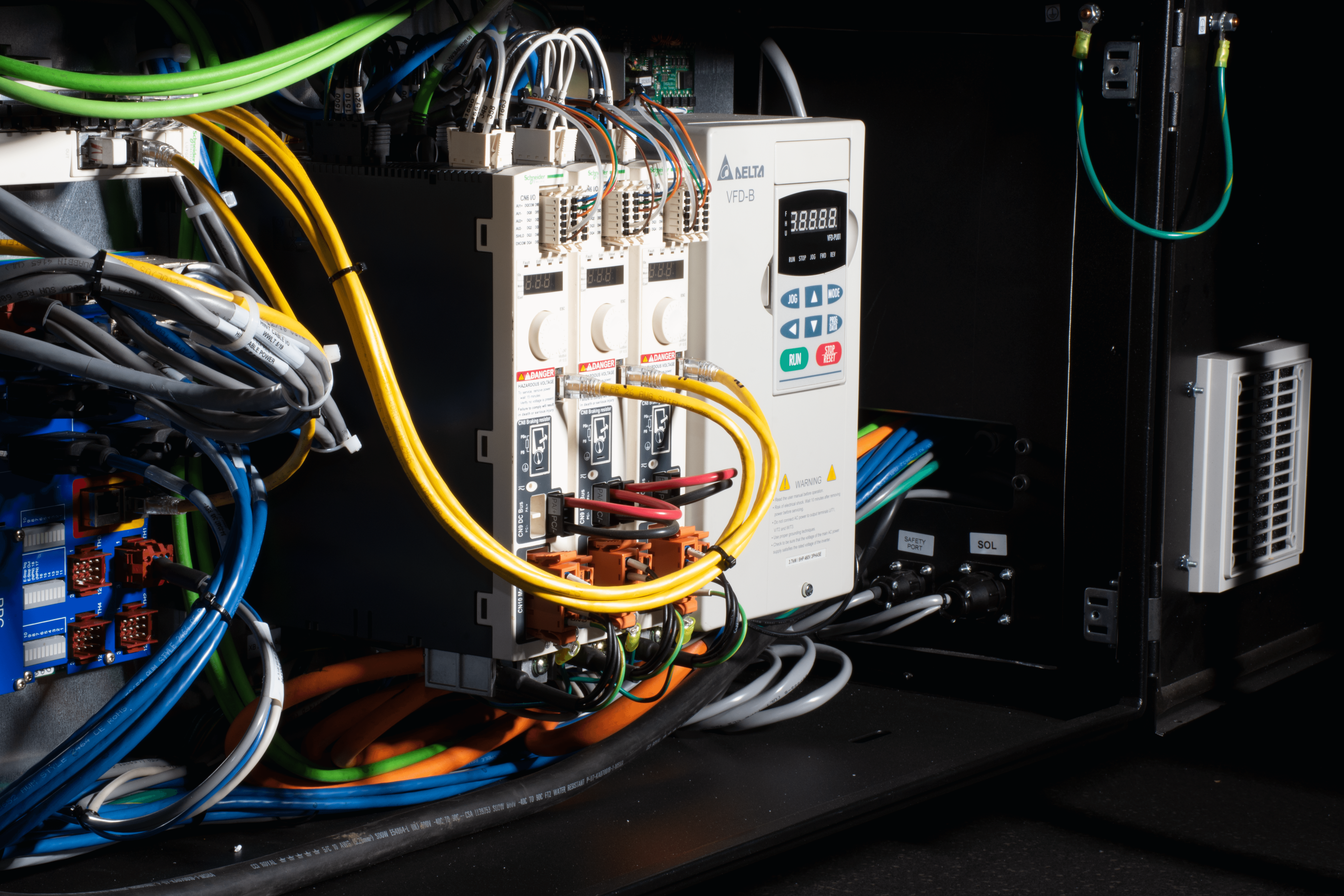digital servo drive system